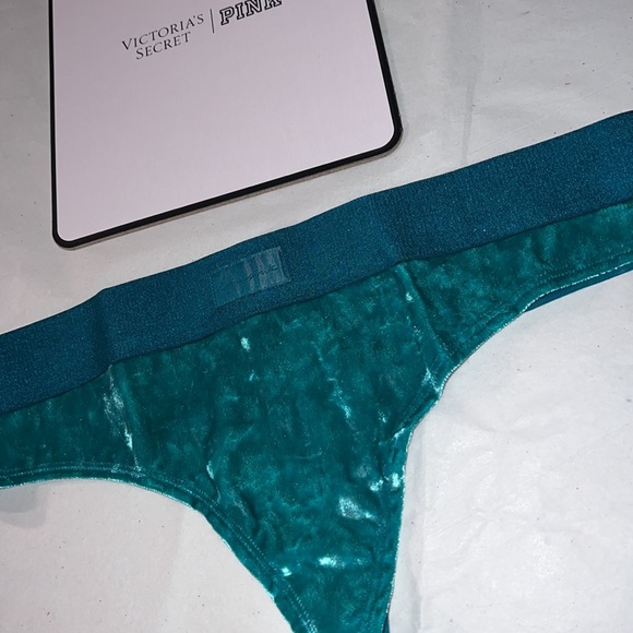 (M) UNISEX Victoria’s Secret Velvet THONG Underwear - Picture 10 of 14